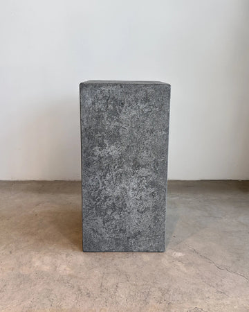 Beton Podium Kolon